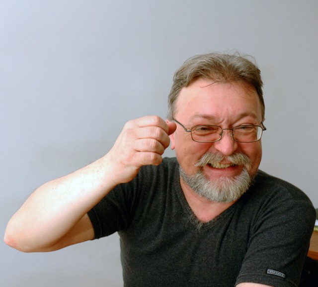 Корешам драгоценным передает привет Шура Каретный