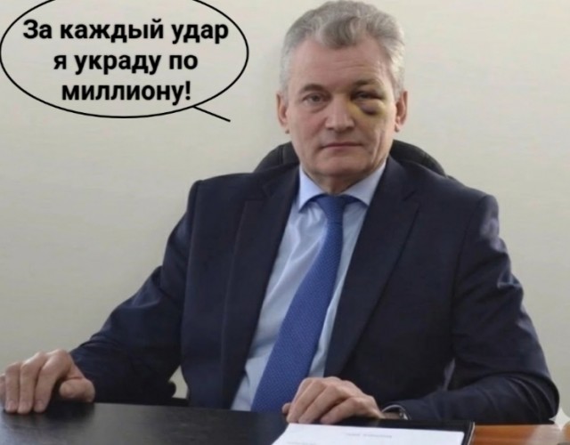 Житель Енисейска избил главу города у него на приеме