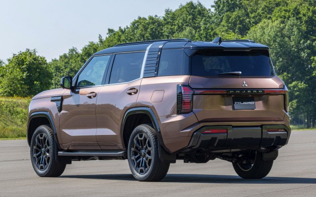 Mitsubishi Motors 2 сентября провела мировую премьеру нового внедорожника Pajero
