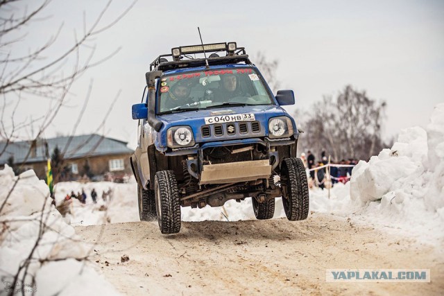 Suzuki Jimny: японский компромисс для водителя-экстремала-переделкина