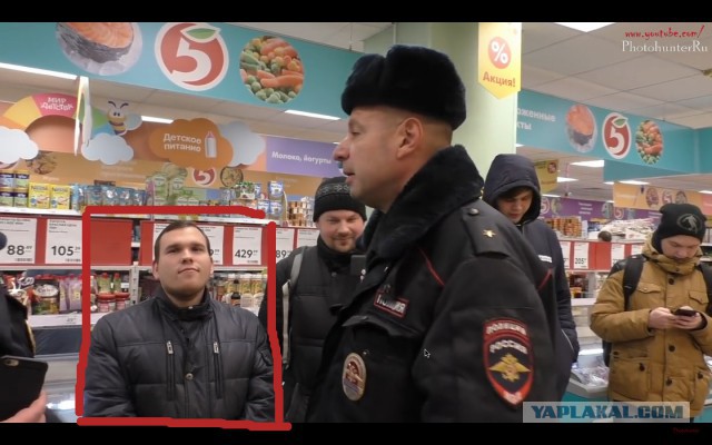 Озверевший гопник с погонами майора