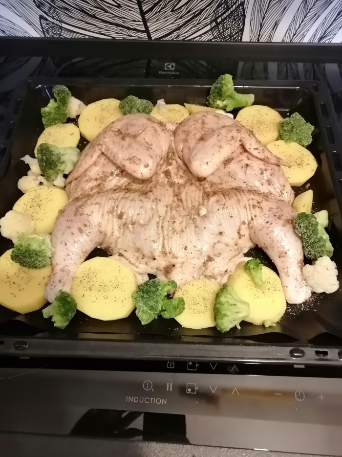 Цыпленок в духовке