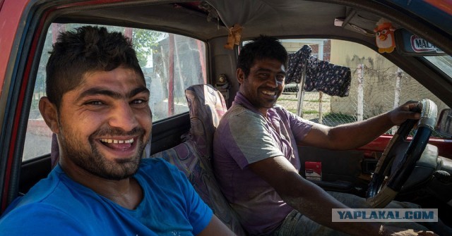 "Россияне" похитили девушку после отказа выходить замуж и избили ее родных