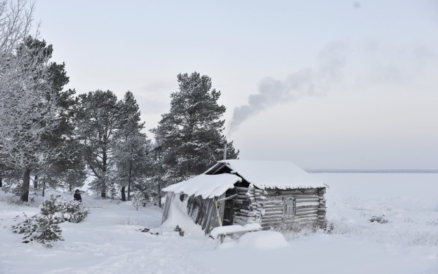 Снег и мороз в деревне