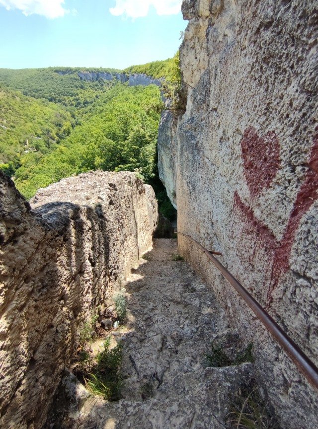 Пещерный город Чуфут-Кале, Крым