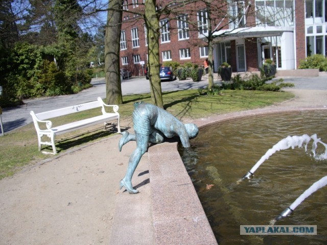 Необычные статуи мира