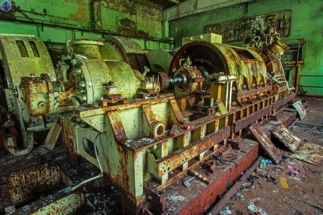 Ядерный реактор подлодки в заброшенном учебном центре подводников