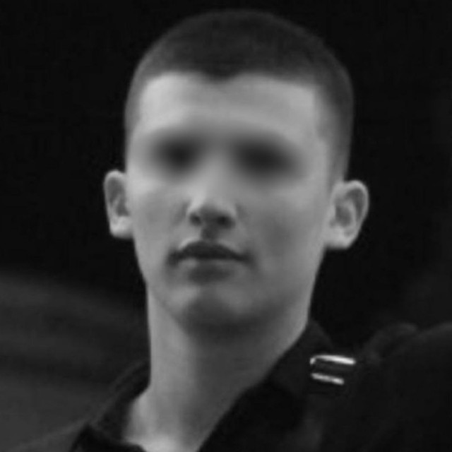 Ревнивый парень избил школьницу в ростовском лицее из-за общения с другими парнями.