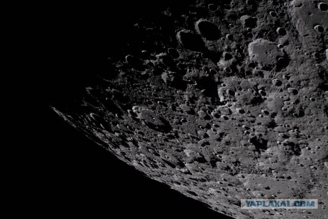 NASA показали кадр полного солнечного затмения и закат Земли, снятые с борта Orion