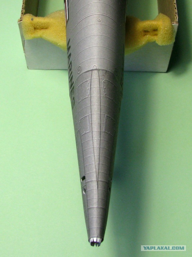 AU-1  Модель самолета из бумаги