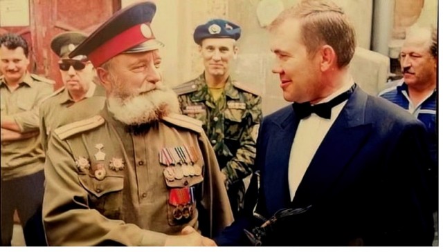 Интересные фото звёзд российской эстрады 90-х: шоу-бизнес, политика и криминал