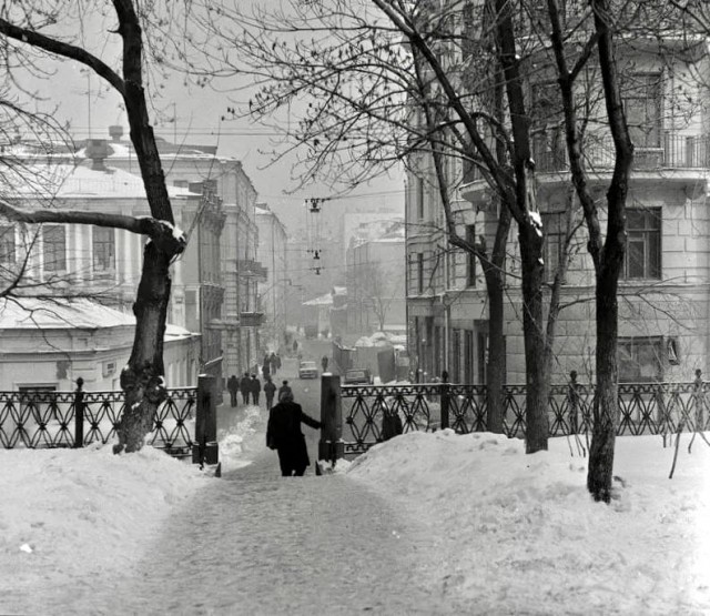 Москва и москвичи. Двадцатый век. 04.02.25