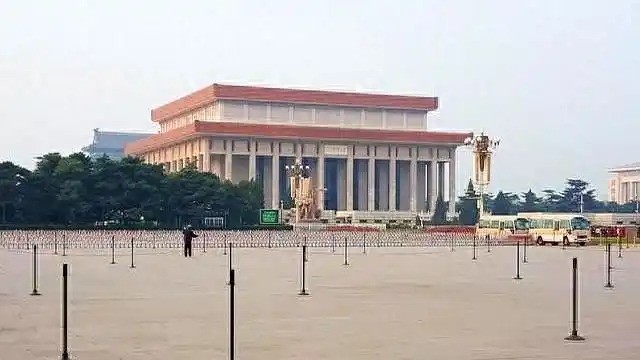 В день 49-летия смерти Мао китайская блогосфера заполнена публикациями о жизни и деяниях "великого кормчего,,