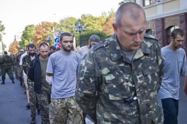 Марш пленных в Донецке 24.08.2014