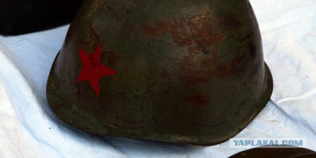 Военные каски разных стран времен Второй Мировой Войны и немного ранее