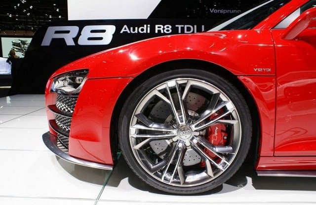 Взрыв эмоций. Audi R8 Tdi Le Mans