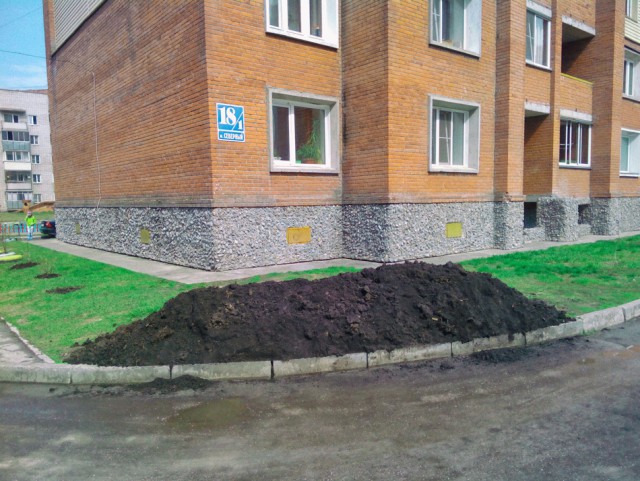 Тотальная зачистка: в Твери из дворов массово эвакуировали автомобили, мешающие проезду спецслужб