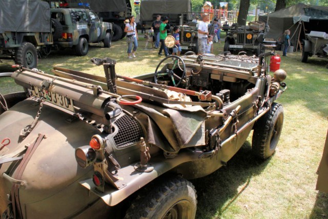 Жук-плавунец: тест-драйв Volkswagen Type 166 Schwimmwagen