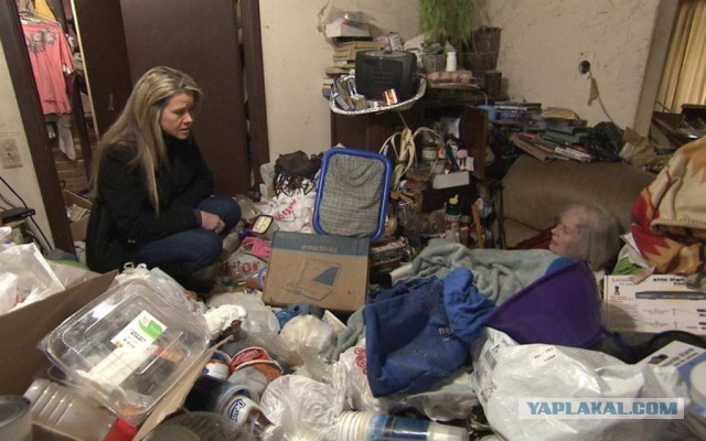 Квартира "Плюшкина" в Лос-Анджелесе, заваленная горами хлама