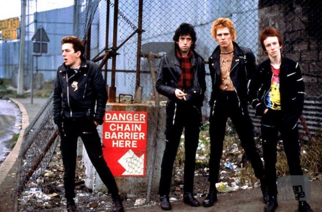 Музыка и музыканты: The Clash
