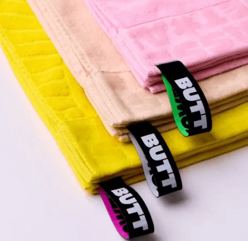 Фирма производит средства гигиены и полотенца для кожи вокруг анального отверстия