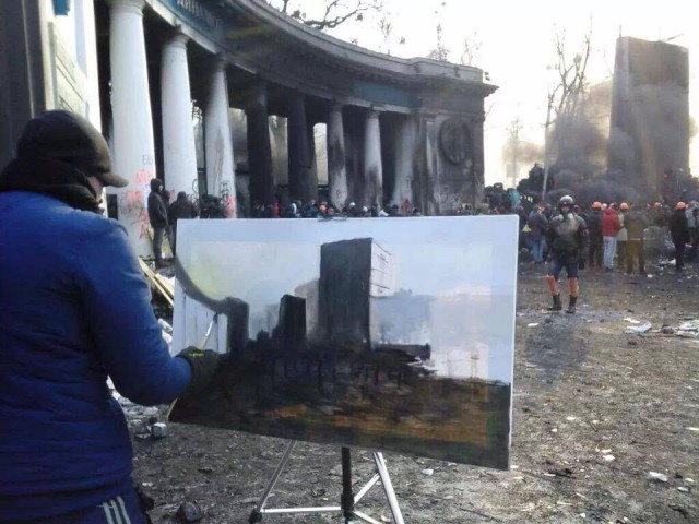 Пианино посреди хаоса