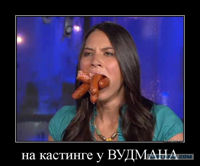 Танец старшеклассниц на выпускном