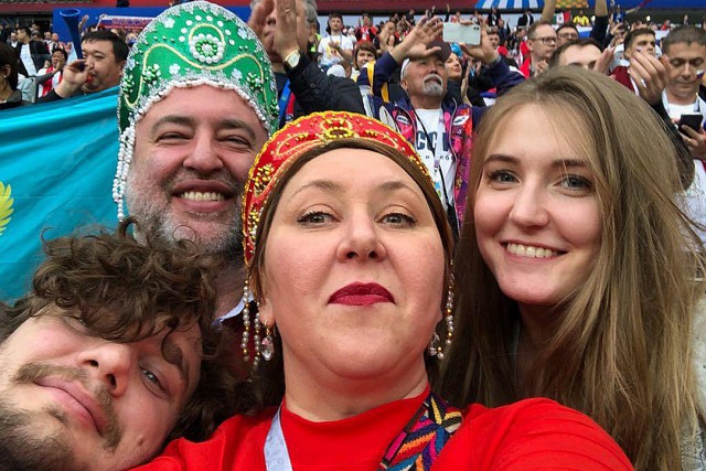 «Фанатов в кокошниках» назвали талисманами сборной и пригласили на матч Россия - Хорватия