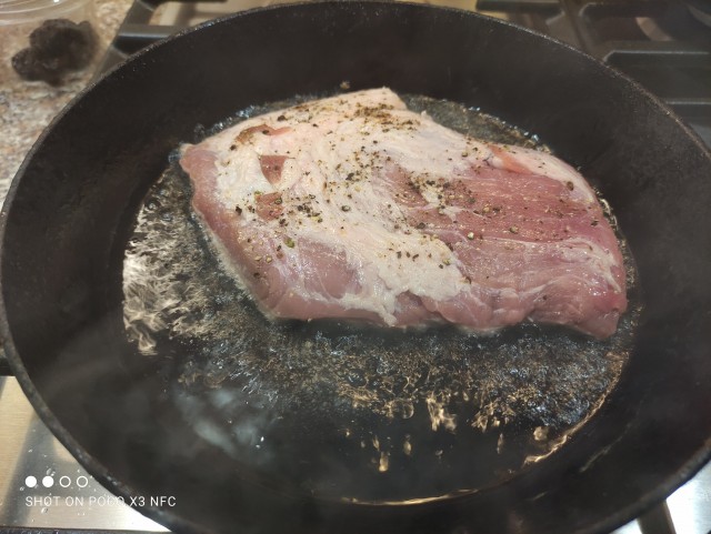 Жарим мясо