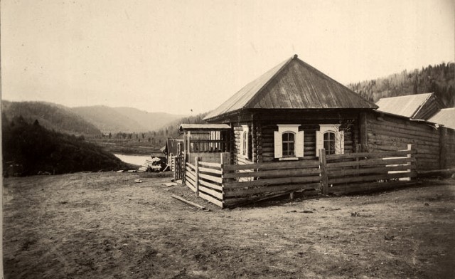 Сибирские казаки на службе и дома. Альбом 1911 года