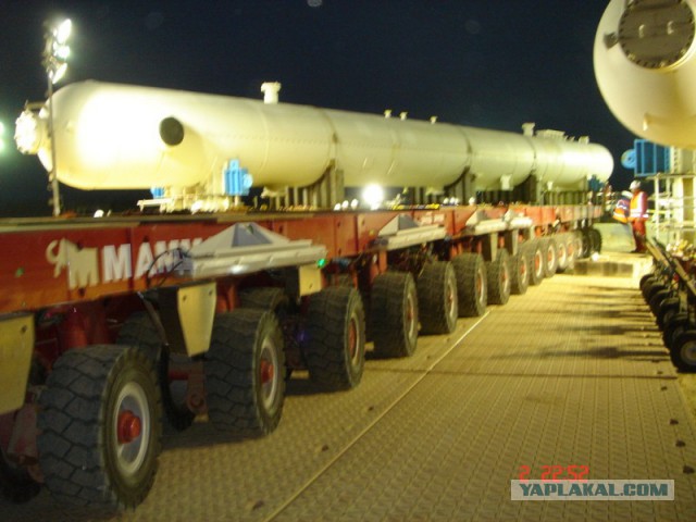 Как перевезти экскаватор весом 700 тонн?