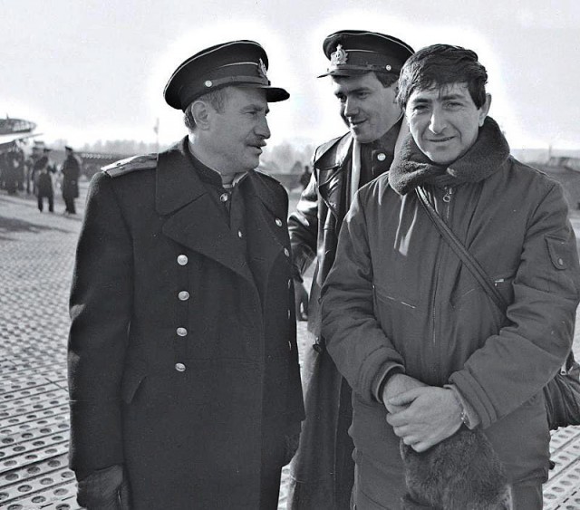 32 фотографии со съёмочных площадок