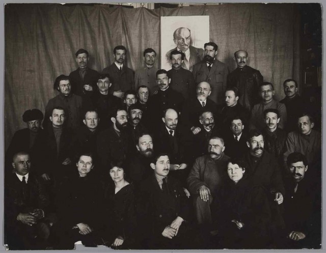 История в фотографиях