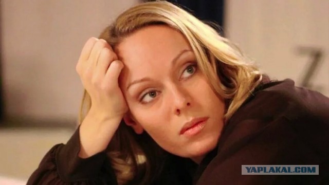 Как выглядит и чем занимается Нелли Уварова через 18 лет после сериала «Не родись красивой»
