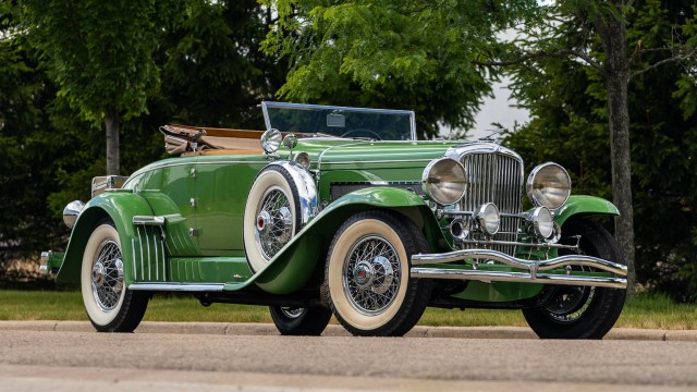 10 самых дорогих автомобилей аукциона Mecum за 2022 год.