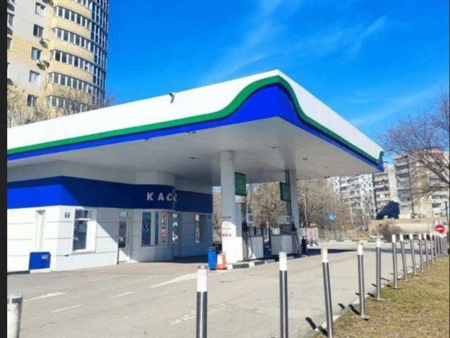 В Ростове на Дону перекуп сжёг АЗС и 21 машину