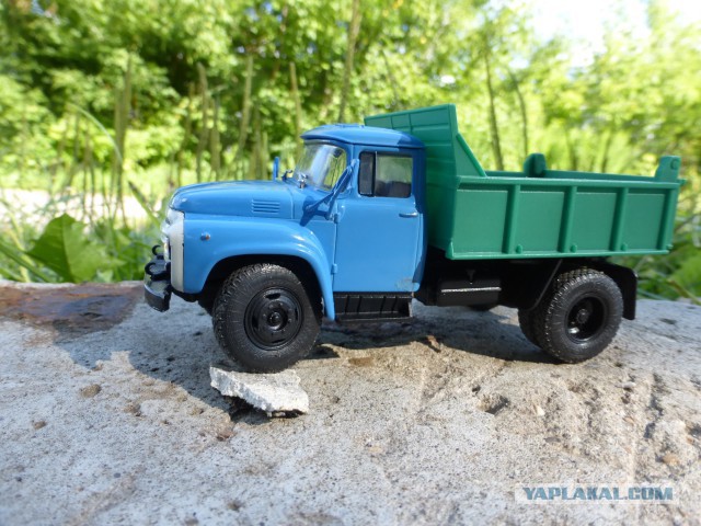 Модель ЗИЛ130 на р\у в масштабе 1:43