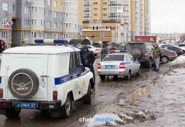 Маршрутные войны? "Патриот" с разгону влетел в VW Passat CC на конечке 32 маршрута