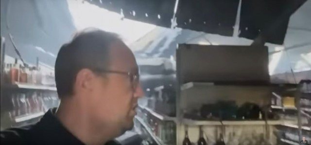 Видео  с камер видеонаблюдения во время  удара по Кремнчугу