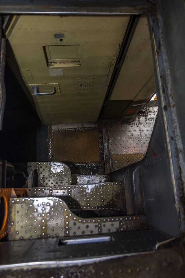 Внутри самолета Ил-76Т.