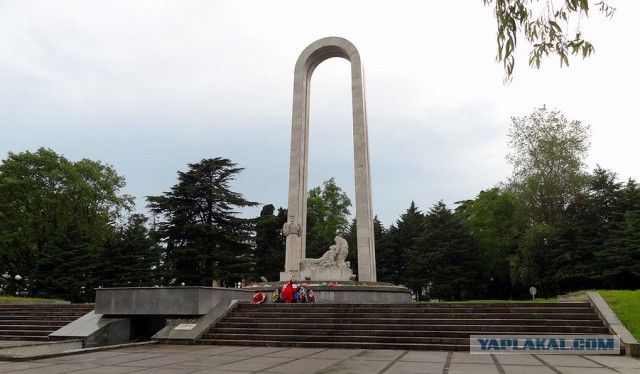 Памятники Великой Отечественной...