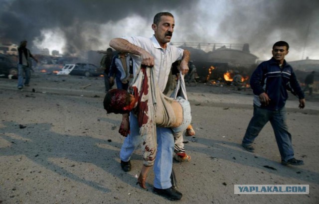 Беженцы плывут