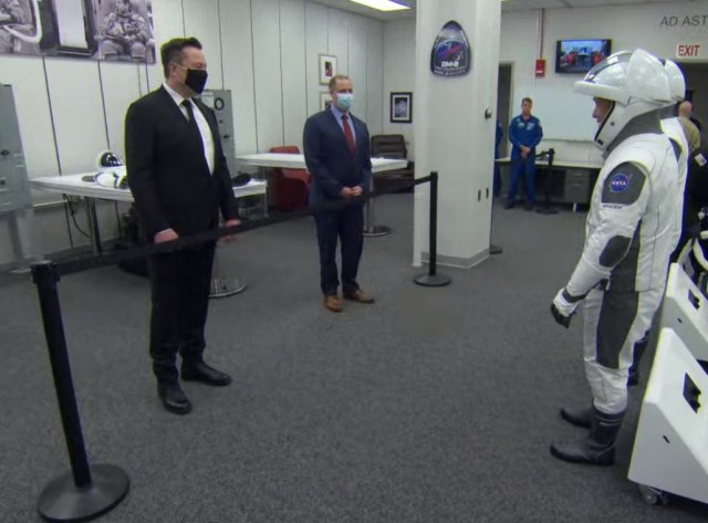 Прямая трансляция пилотируемого запуска SpaceX Crew Dragon