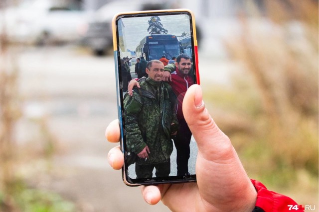 «Пап, пока звонить не буду, нас завтра закидывают»: что рассказывают родные погибших мобилизованных