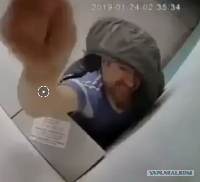 Он за анонимность в подъездах!