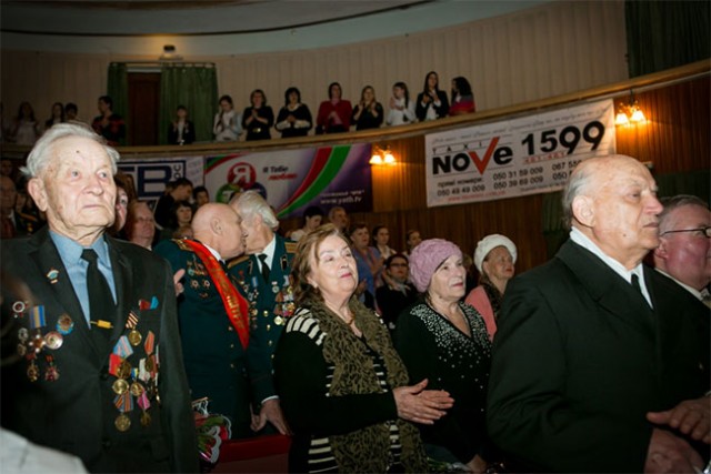 В Луганске отметили 77-ю годовщину освобождения от немецко-фашистских захватчиков