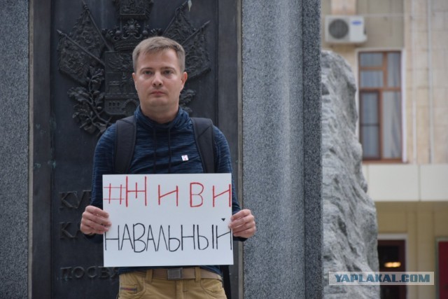 В Омск за Алексеем Навальным прибыл спецборт из Германии, но забрать политика не разрешают врачи