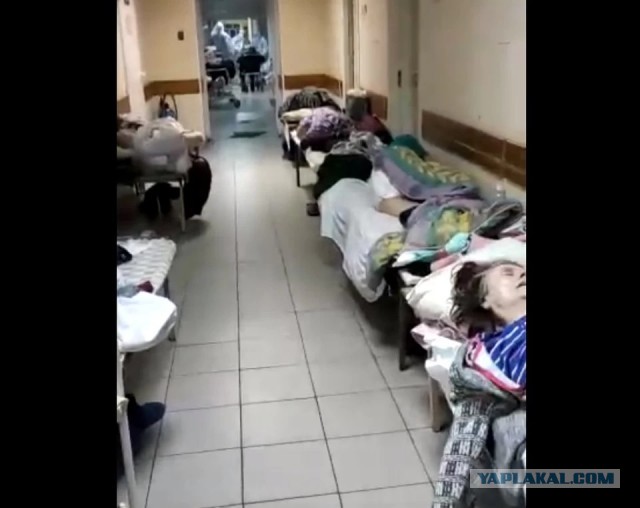 Тимур Бекмансуров пришёл в сознание. Он лежит в ВИП палате, потому что там его удобнее охранять
