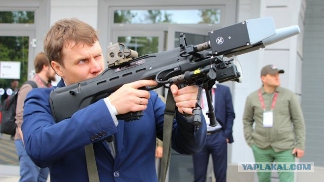 Зенитная ракета сбивает бпла