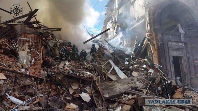 В Керчи произошёл взрыв на Крымском мосту около шести утра